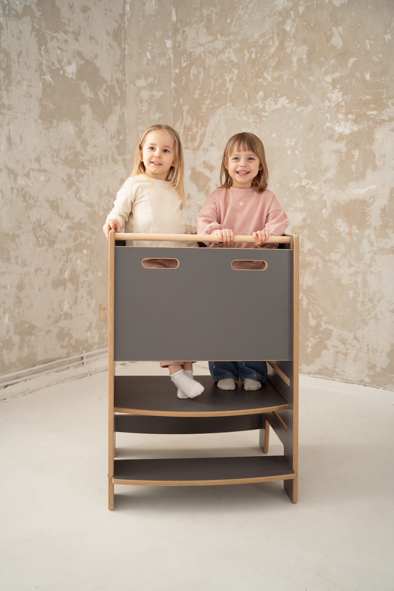 DOUBLE SAFE - Montessori Lernturm Kitchen Helper Kinderplattform  - grau | Lernturm für Geschwister | Lernturm für zwei Kinder